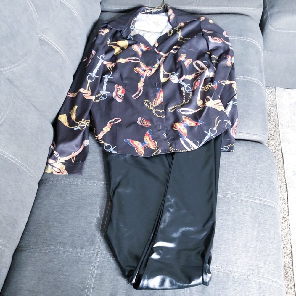 Multi-Colored Button Down Blouse - Picture 5 of 5